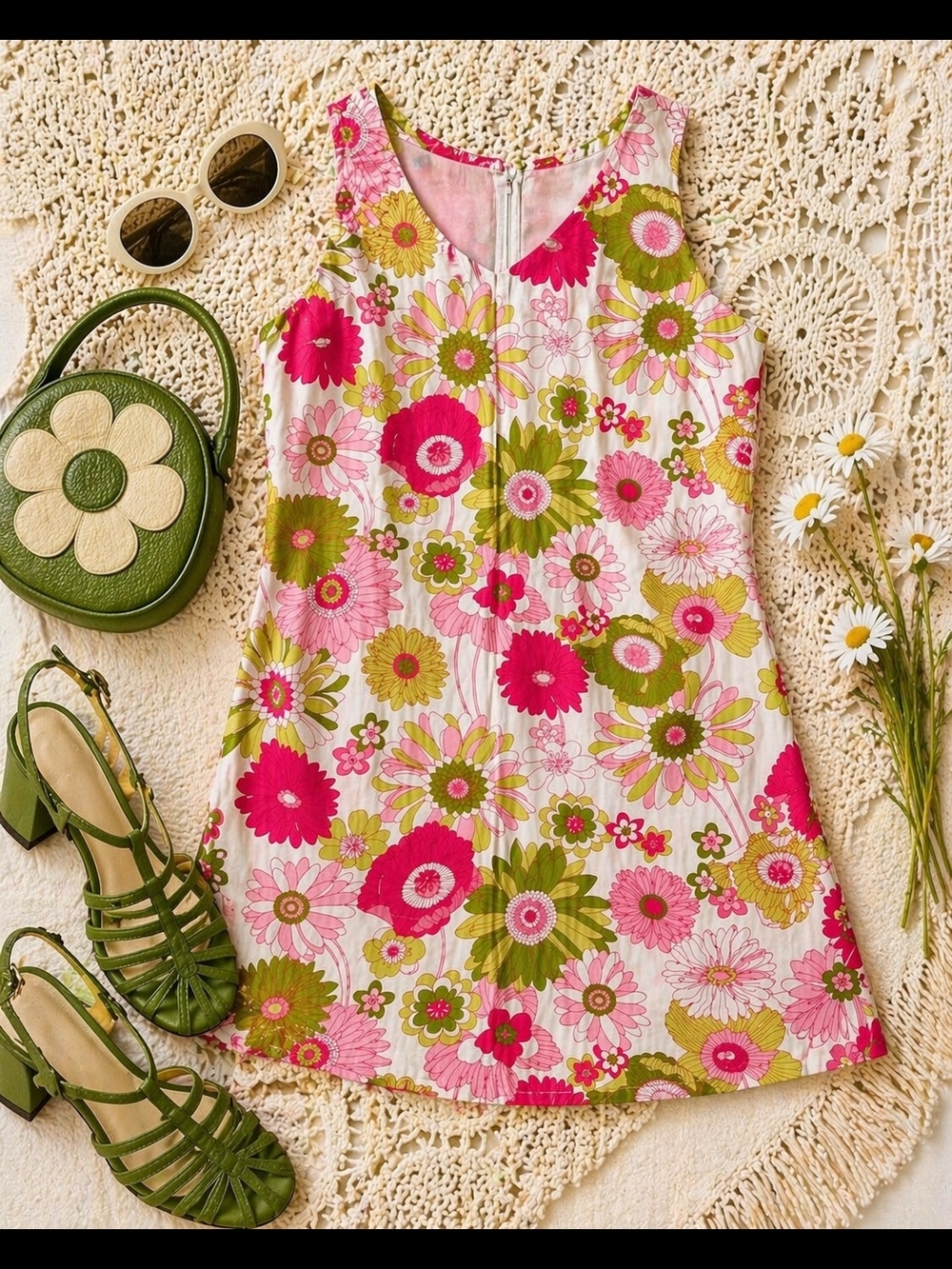 Jessica Floral Mini Dress Size 14 Retro Mod 60s